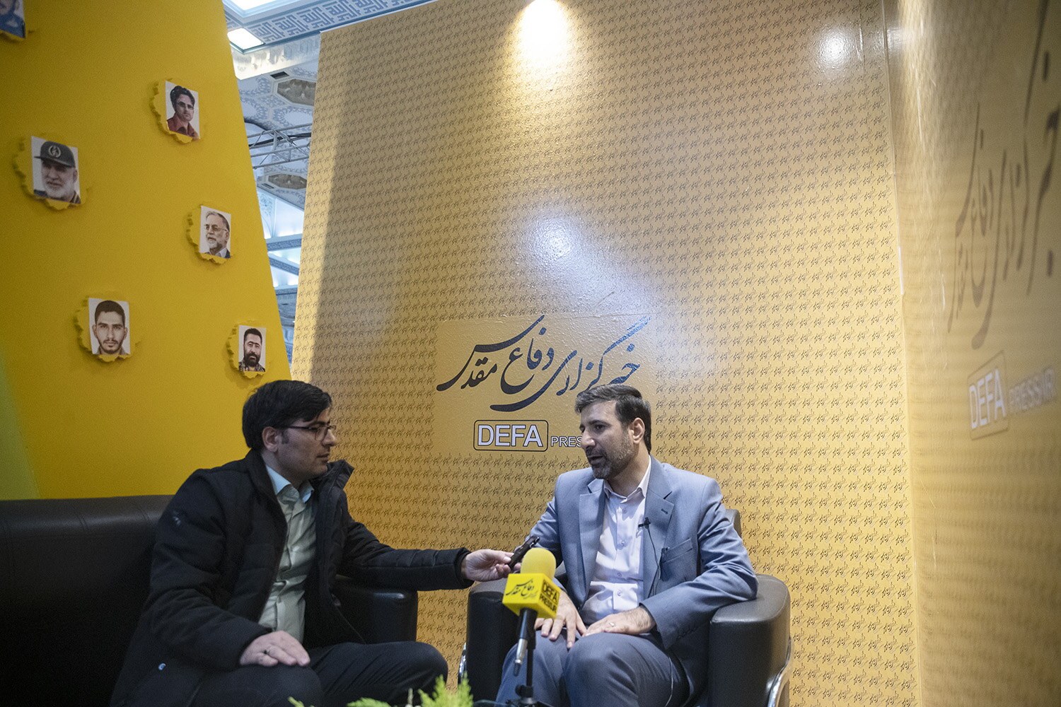 نمایشگاه رسانه‌های ایران میزبان سخنگوی شورای نگهبان بود/ رقابت سیاسیون با خبرنگاران برای گفتگو با دکتر طحان‌نظیف!