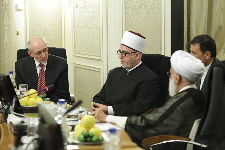 Ayatollah Jannati offers condolences on passing of Bosnian politician