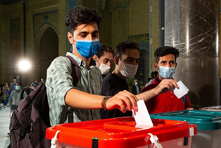 Polls close in Iran’s presidential election, voting extended in some sites