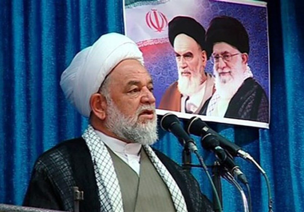 حمایت قاطع امامان جمعه کشور از جایگاه رفیع شورای نگهبان/ مسئولان مراقب باشند مردم را دلسرد نکنند