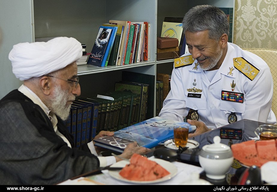 گزارش تصویری دیدار دریادار سیاری با آیت الله جنتی