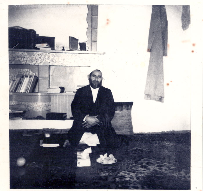 نگاهی به زندگینامه آیت&zwnj;الله یزدی؛ از تبعید و اعلام مرجعیت امام تا مسئولیت&zwnj;های مهم بعد از انقلاب