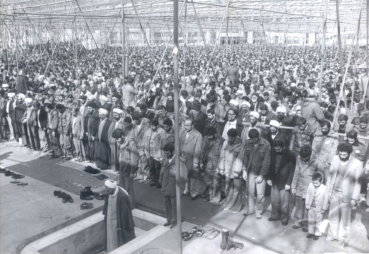 نگاهی به زندگینامه آیت&zwnj;الله یزدی؛ از تبعید و اعلام مرجعیت امام تا مسئولیت&zwnj;های مهم بعد از انقلاب