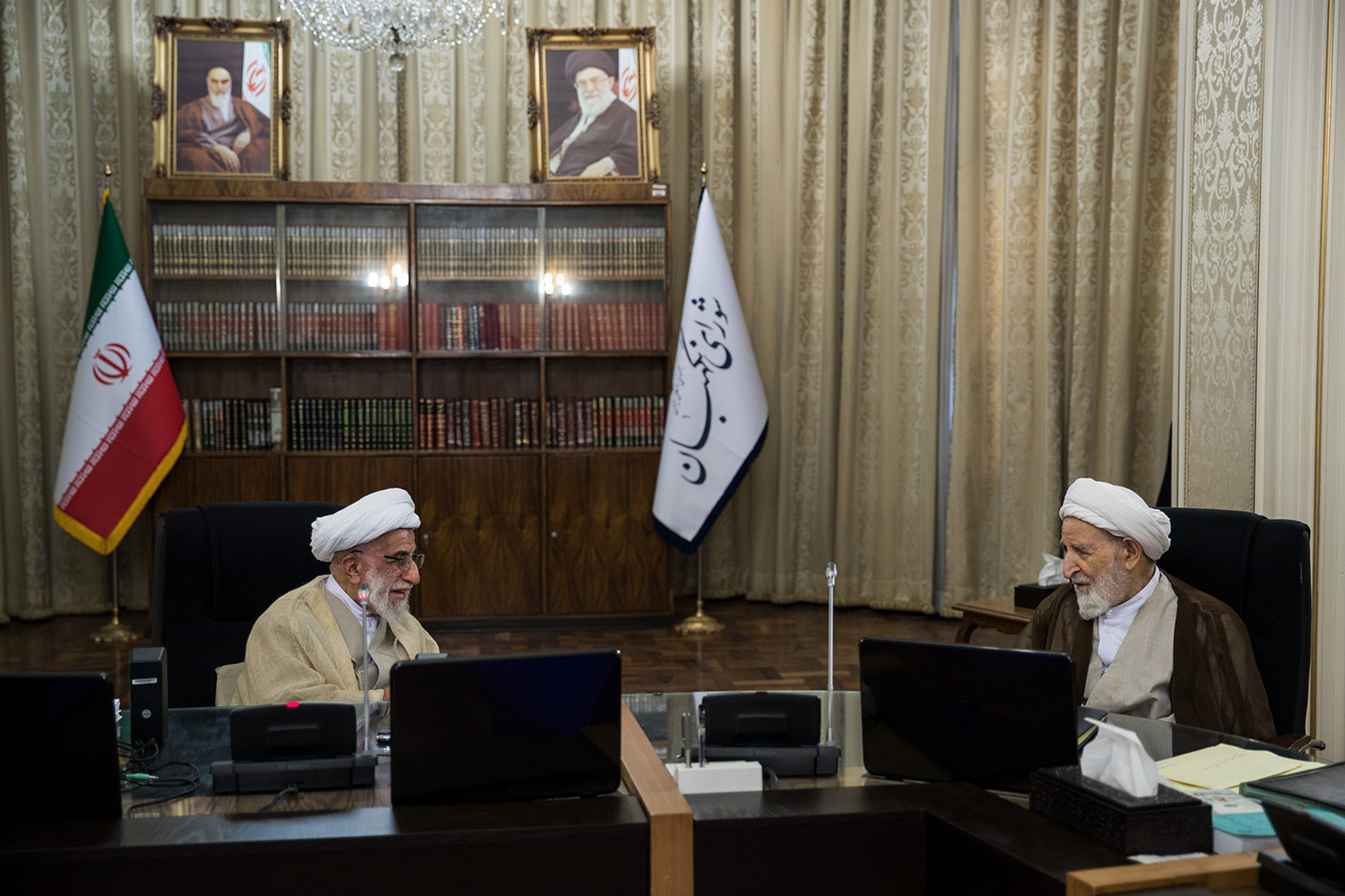 آیتالله یزدی شخصیتی مقاوم و نترس بود/ همیشه برای دفاع از نظام اسلامی سینهاش سپر بود آیتالله یزدی شخصیتی مقاوم و نترس بود/ همیشه برای دفاع از نظام اسلامی سینهاش سپر بود