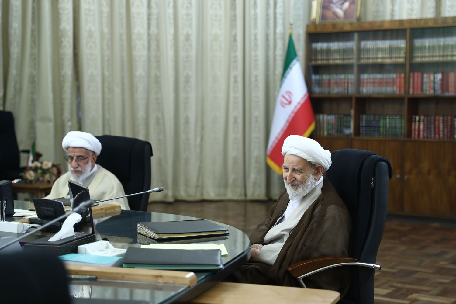 آیتالله یزدی شخصیتی مقاوم و نترس بود/ همیشه برای دفاع از نظام اسلامی سینهاش سپر بود آیتالله یزدی شخصیتی مقاوم و نترس بود/ همیشه برای دفاع از نظام اسلامی سینهاش سپر بود