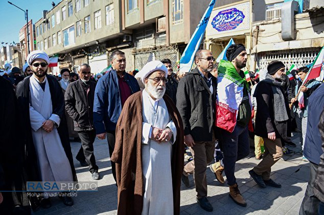 مردم نقشه دشمنان برای القای ناکارآمدی نظام را خنثی کردند