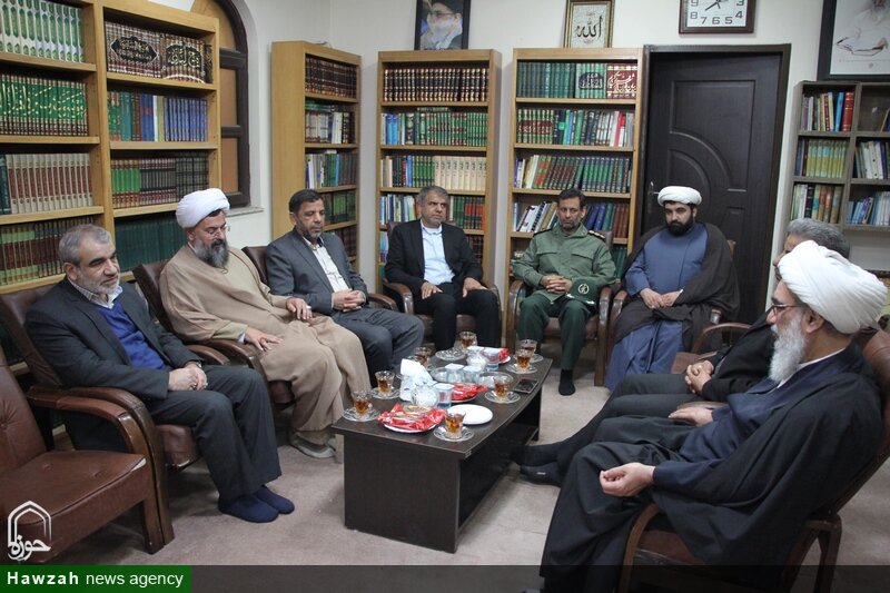 دکتر کدخدایی با امام جمعه بوشهر دیدار کرد