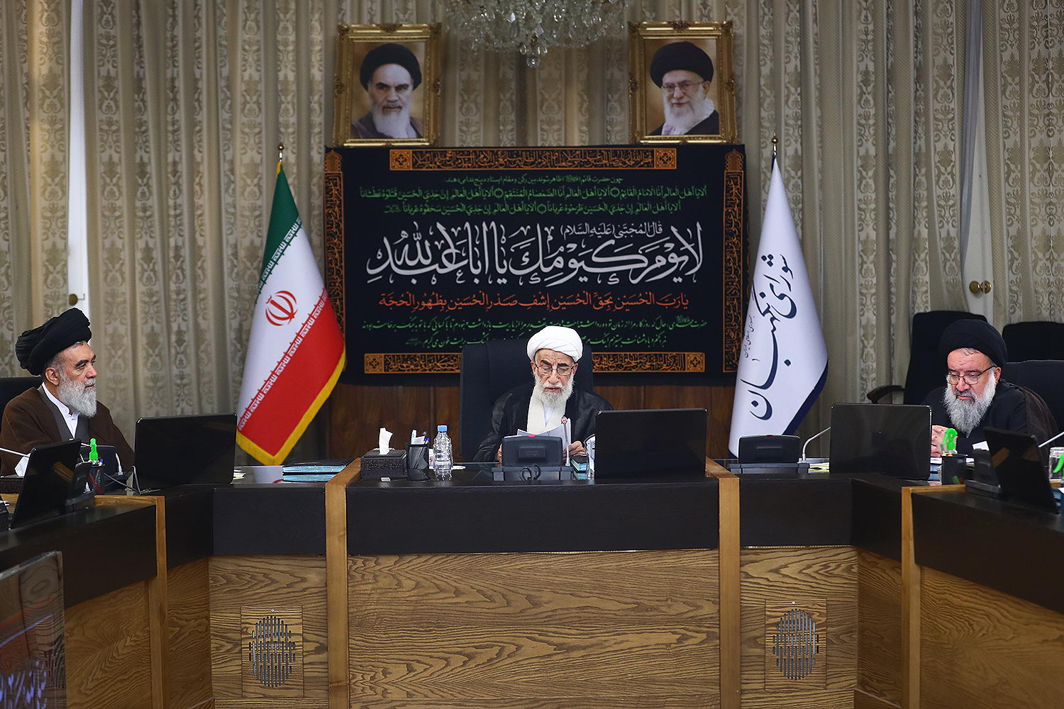 رئیس جمهور از فرصت مجمع عمومی سازمان ملل برای دفاع از حقوق مردم مسلمان ایران استفاده کند/ دشمنان، دشمنی خود را کنار نگذاشته‌اند بلکه نوع دشمنی تغییر کرده است