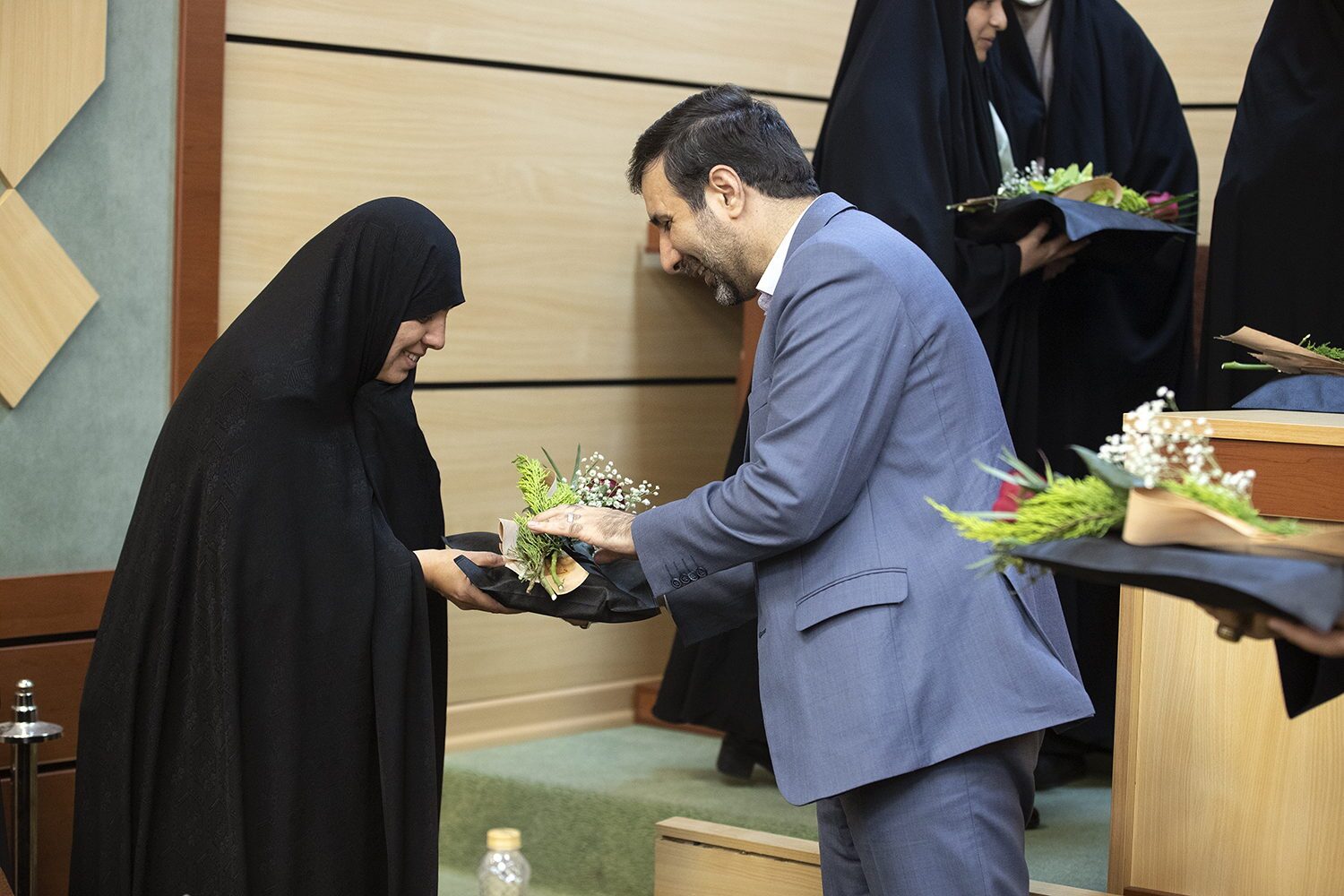 معلمان به شورای نگهبان آمدند/ دکتر طحان‌نظیف: نیمی از ناظران انتخاباتی فرهنگیان هستند