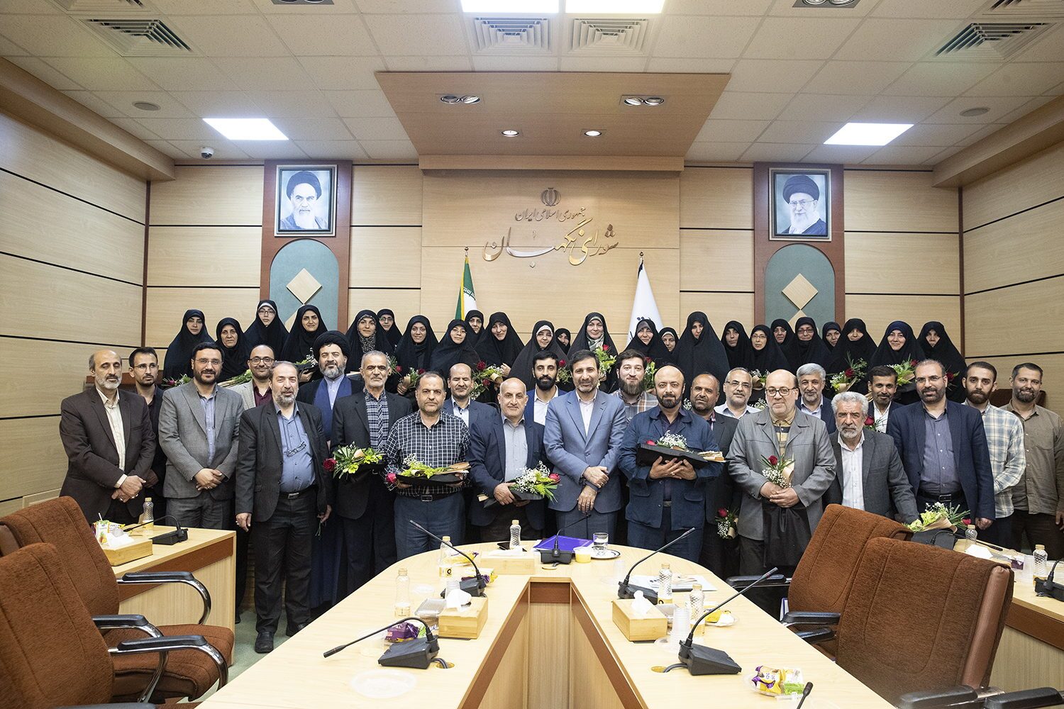 معلمان به شورای نگهبان آمدند/ دکتر طحان‌نظیف: نیمی از ناظران انتخاباتی فرهنگیان هستند