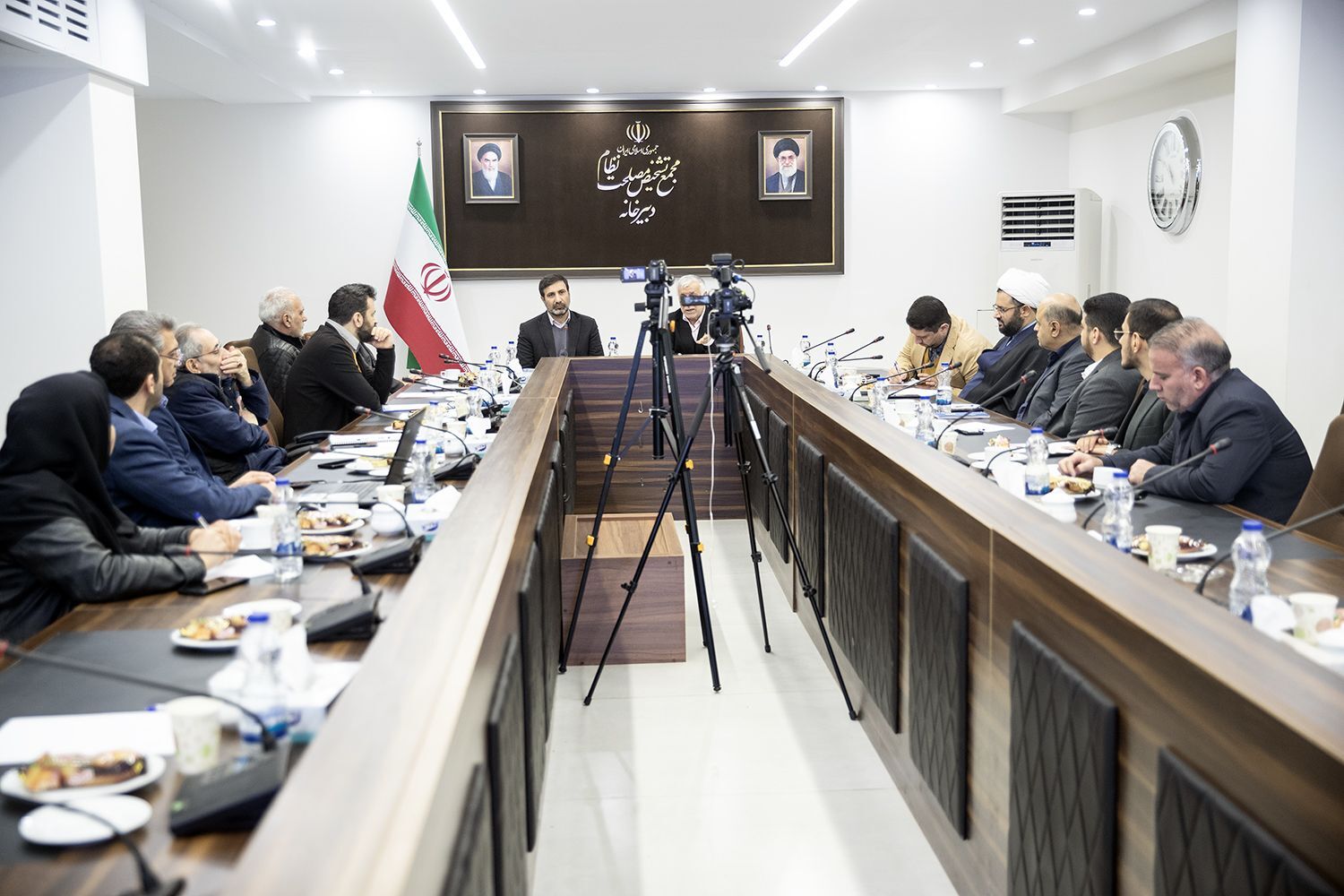 دکتر طحان&zwnj;نظیف: تحقق سیاست&zwnj;های کلی نظام قانون&zwnj;گذاری نیازمند ارائه راهکار&zwnj;های عملی است/ مجلس چگونه می&zwnj;تواند اهداف لوایح را رعایت کند؟