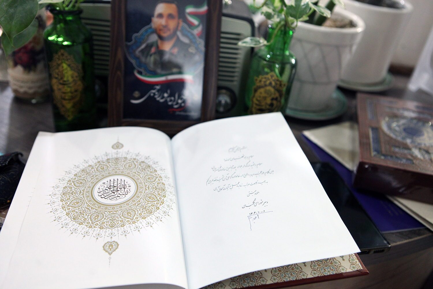 دیدار سخنگوی شورای نگهبان با خانواده سردار شهید &laquo;جواد پوررجبی&raquo; که خانوادگی ناظر انتخابات بودند/ دکتر طحان&zwnj;نظیف: سبک زندگی شهیدانِ جنگ ۱۲ روزه الگوی عملی برای آینده&zwnj;سازان وطن است