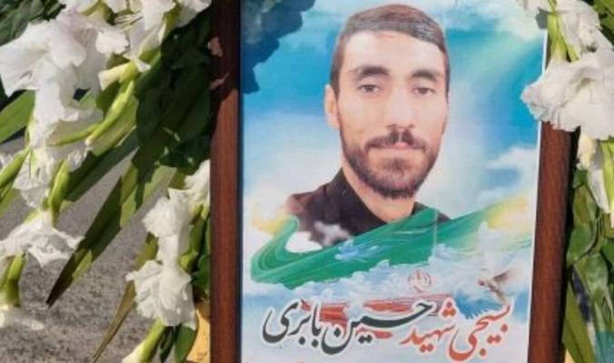 گفتگوی سخنگوی شورای نگهبان با پدر شهید ناظر «حسین بابری» / دکتر طحاننظیف: خودمان را در غم خانوادههای شهدای فتنه اخیر شریک میدانیم گفتگوی سخنگوی شورای نگهبان با پدر شهید ناظر «حسین بابری» / دکتر طحاننظیف: خودمان را در غم خانوادههای شهدای فتنه اخیر شریک میدانیم