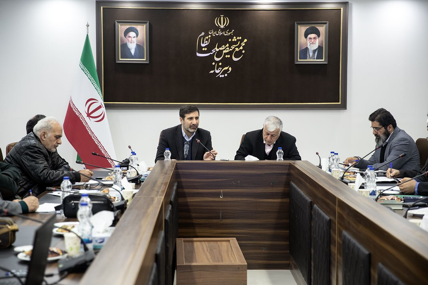 دکتر طحان&zwnj;نظیف: نیازمند قانونی جامع برای بررسی لایحه بودجه و تعیین حدود تغییرات آن در مجلس هستیم/ رویه&zwnj;ها و نظریات تفسیری شورای نگهبان منابعی دقیق و کارآمد هستند