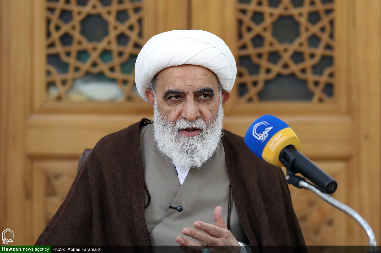 «ایمان راسخ و عمیق» تنها چیزی که انسان را در برابر هجمهها بیمه میکند «ایمان راسخ و عمیق» تنها چیزی که انسان را در برابر هجمهها بیمه میکند