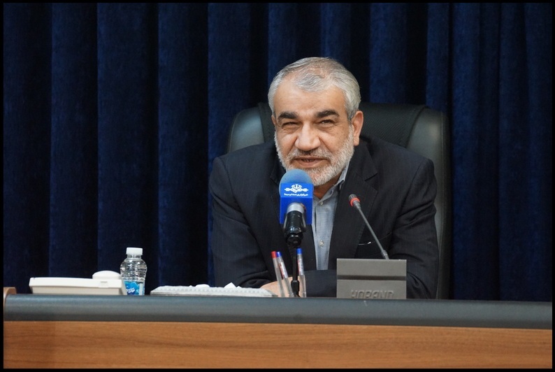 دکتر کدخدایی: دفاع مقام معظم رهبری از ابعاد مختلف حقوق ملت در جنگ تحمیلی اخیر باید در این همایش تبیین شود
