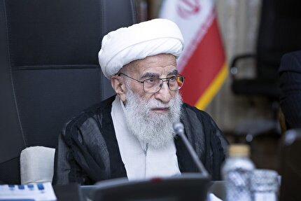 آیت‌الله جنتی: رهنمود‌های رهبر معظم انقلاب راهبرد پیروزی ملت‌ها در برابر استکبار است/ قدرت‌های سلطه‌گر در طول تاریخ به دنبال غارت ملت‌ها بوده‌اند