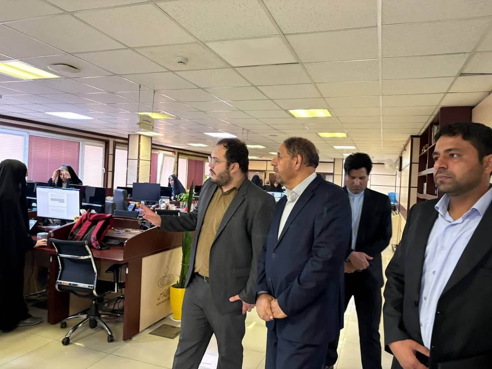 دکتر پروین از خبرگزاری فارس بازدید کرد