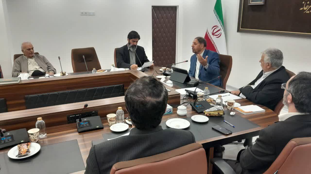 دکتر پروین: مبنای تصمیم شورای نگهبان در بررسی مصوبات، «عدم مغایرت با شرع» است نه «انطباق» / تحقق سیاست‌های کلی قانون‌گذاری مستلزم قانون جامع و هماهنگ است