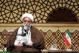 اساتید حوزه، تحول در تدریس فقه استدلالی را بررسی کنند/ اساتید مربی‌اند نه صرفاً مدرس