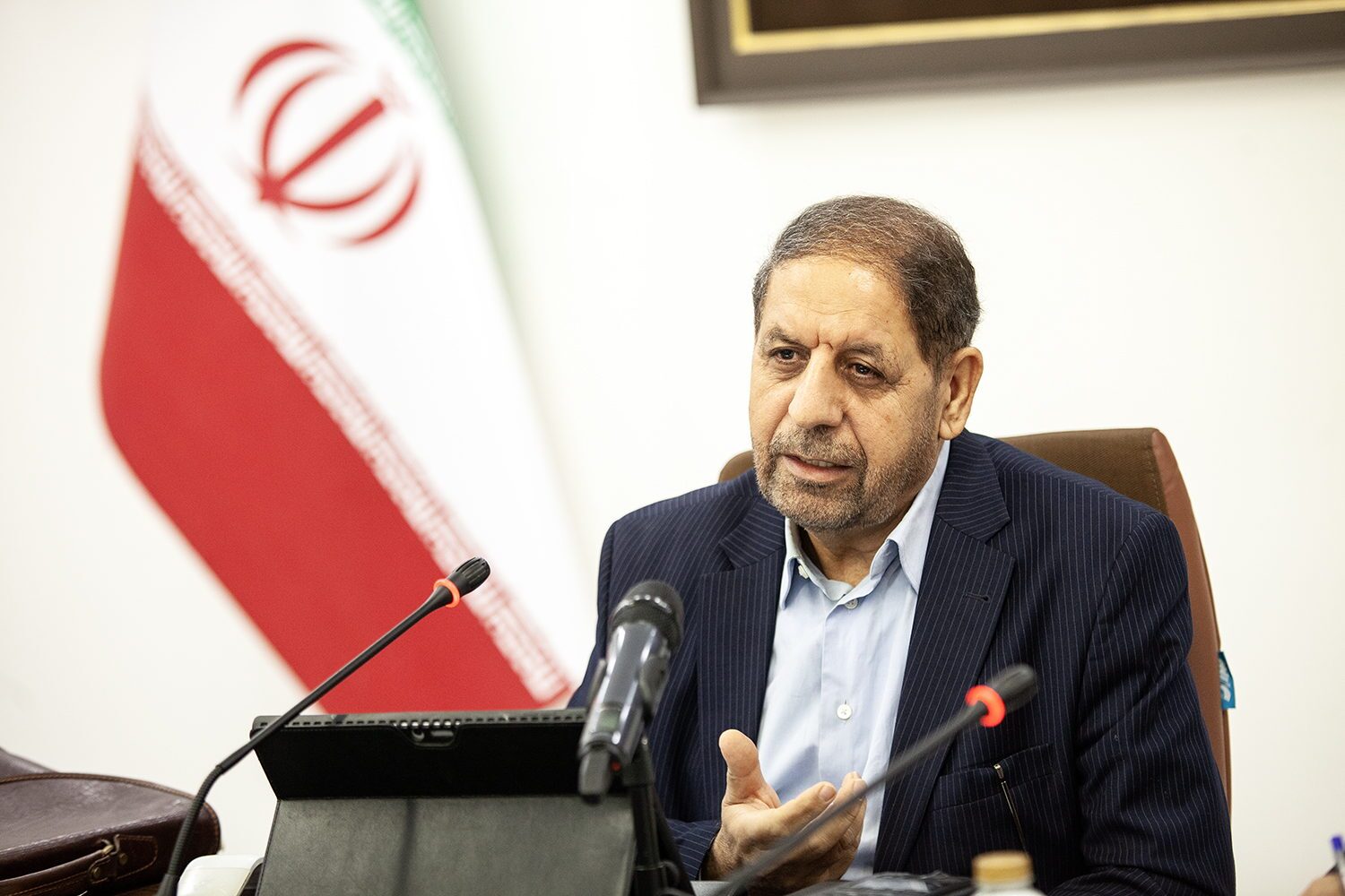 دکتر پروین: قانون اساسی بر تمام مقررات پیش و پس از انقلاب برتری دارد/ نظارت شرعی شورای نگهبان «فاقد محدودیت زمانی» است دکتر پروین: قانون اساسی بر تمام مقررات پیش و پس از انقلاب برتری دارد/ نظارت شرعی شورای نگهبان «فاقد محدودیت زمانی» است