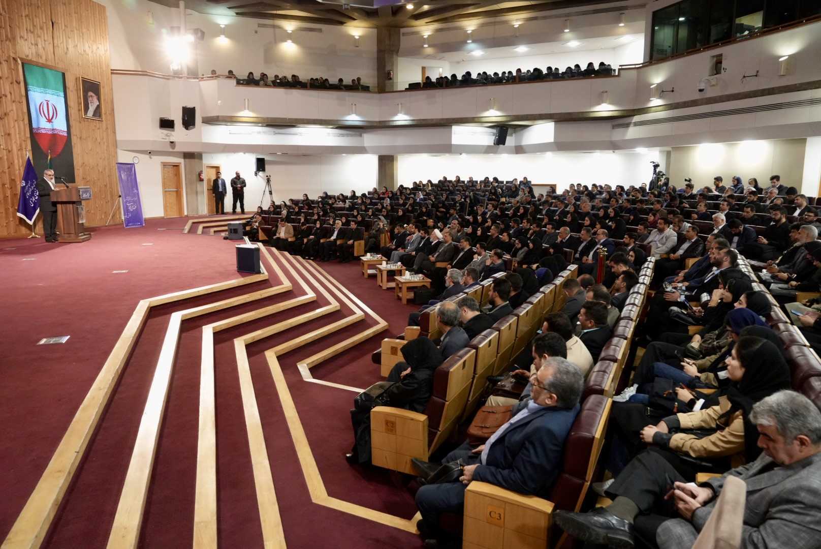 برخی کشورها با سلطه بر پلتفرمها اهداف خود را پیاده میکنند/ باید از این استعمار نوین رهایی پیدا کنیم برخی کشورها با سلطه بر پلتفرمها اهداف خود را پیاده میکنند/ باید از این استعمار نوین رهایی پیدا کنیم