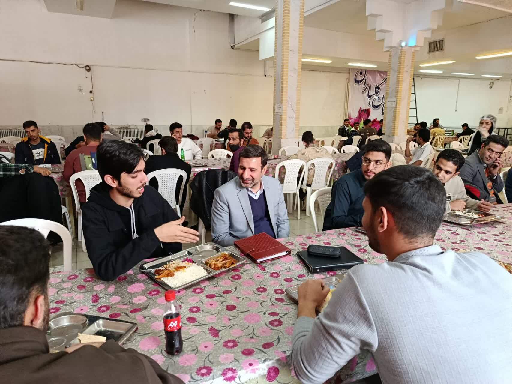 دکتر طحاننظیف: قانون اساسی تجلی آرمانهای یک ملت است/ درخواست سخنگوی شورای نگهبان از دانشجویان برای مطالعه و ترویج قانون اساسی و مطالبه اجرای اصول آن دکتر طحاننظیف: قانون اساسی تجلی آرمانهای یک ملت است/ درخواست سخنگوی شورای نگهبان از دانشجویان برای مطالعه و ترویج قانون اساسی و مطالبه اجرای اصول آن