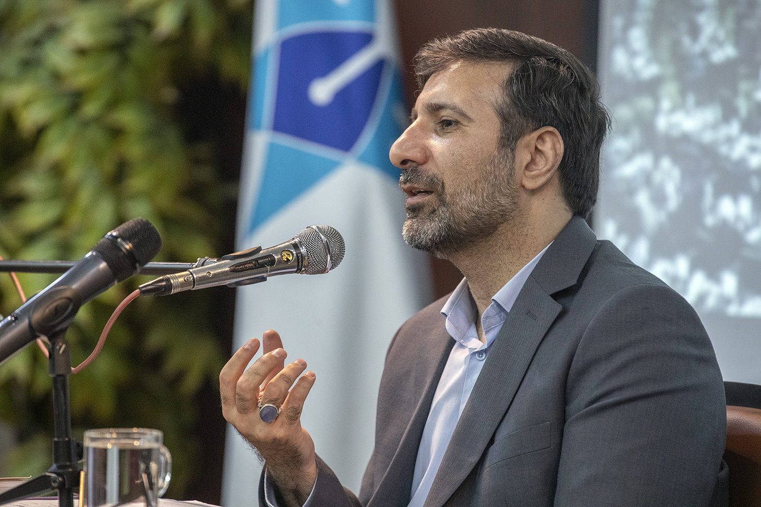 سخنگوی شورای نگهبان میهمان ویژه دانشگاه آزاد اسلامی رودهن در روز دانشجو بود/ دکتر طحاننظیف:جامعه دانشجویی، پیشران حرکتهای اجتماعی و قانون اساسی، معیاری روشن برای تشخیص اولویتهای آن است سخنگوی شورای نگهبان میهمان ویژه دانشگاه آزاد اسلامی رودهن در روز دانشجو بود/ دکتر طحاننظیف:جامعه دانشجویی، پیشران حرکتهای اجتماعی و قانون اساسی، معیاری روشن برای تشخیص اولویتهای آن است