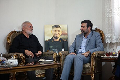 گزارش دیدار سخنگوی شورای نگهبان با خانواده شهید ناظر «مهدی طالب‌زاده»