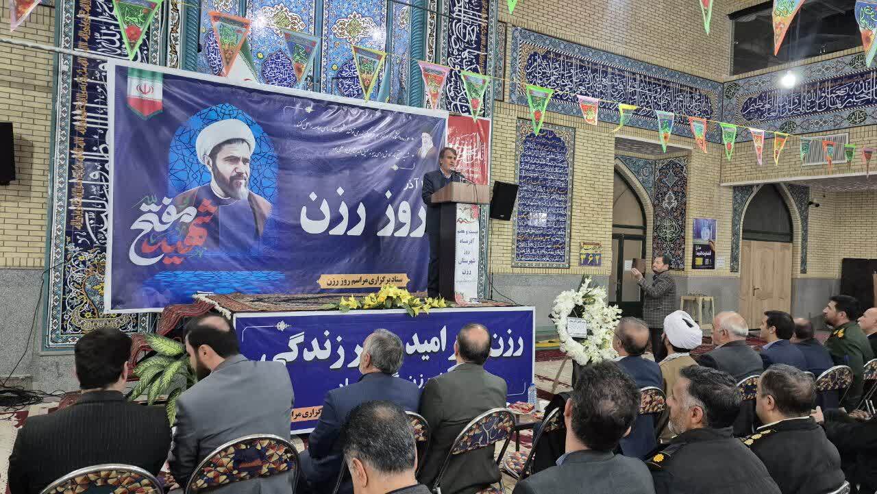 دکتر مولابیگی: شهید مفتح الگوی نظریه&zwnj;پردازی عمل&zwnj;گرا در تاریخ انقلاب اسلامی است/ &laquo;وحدت و همدلی&raquo; راز عزت و بقای جامعه اسلامی است