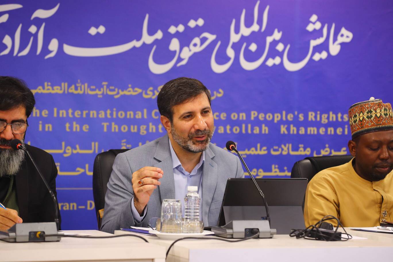 برگزاری جلسه ارائه مقالات علمی منتخب همایش بین‌المللی حقوق ملت و آزادی‌های مشروع در پژوهشکده شورای نگهبان/ دکتر طحان‌نظیف: اندیشه‌های رهبر معظم انقلاب در این حوزه‌ها نیازمند واکاوی و ارائه دقیق در مجامع علمی است