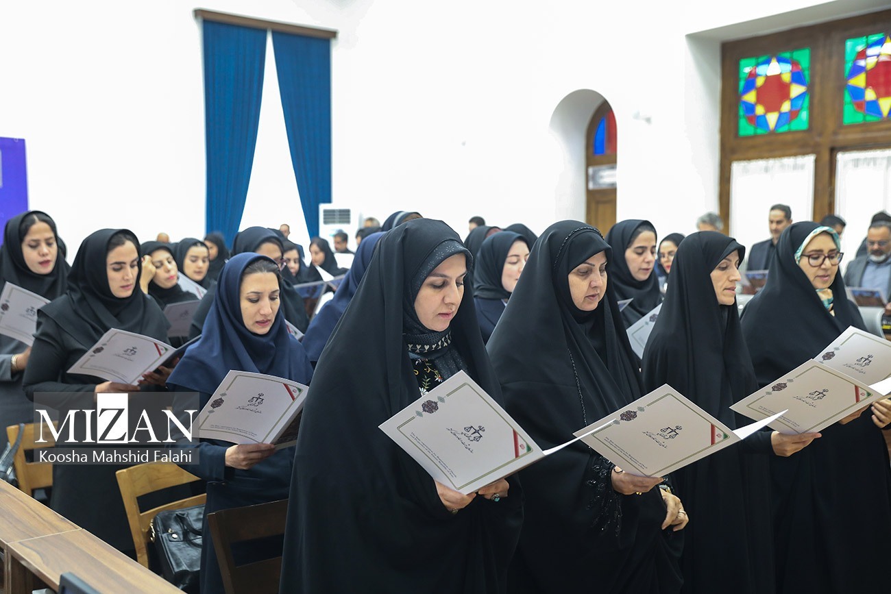 دکتر طحاننظیف: سردفتران واسطهای میان مردم و حاکمیت هستند دکتر طحاننظیف: سردفتران واسطهای میان مردم و حاکمیت هستند
