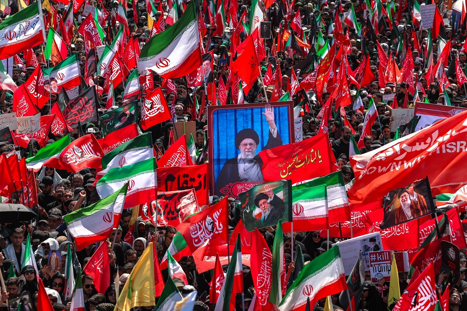 پیام تقدیر و تشکر شورای نگهبان از حضور حماسی و تاریخی مردم ایران و عراق در مراسم تشییع پیکر مطهر رهبر شهید، حضرت آیتالله العظمی امام خامنهای (رضوانالله تعالی علیه) پیام تقدیر و تشکر شورای نگهبان از حضور حماسی و تاریخی مردم ایران و عراق در مراسم تشییع پیکر مطهر رهبر شهید، حضرت آیتالله العظمی امام خامنهای (رضوانالله تعالی علیه)