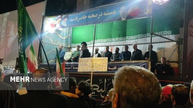 اتحاد و انسجام ملی باید حول محور رهبری شکل بگیرد اتحاد و انسجام ملی باید حول محور رهبری شکل بگیرد