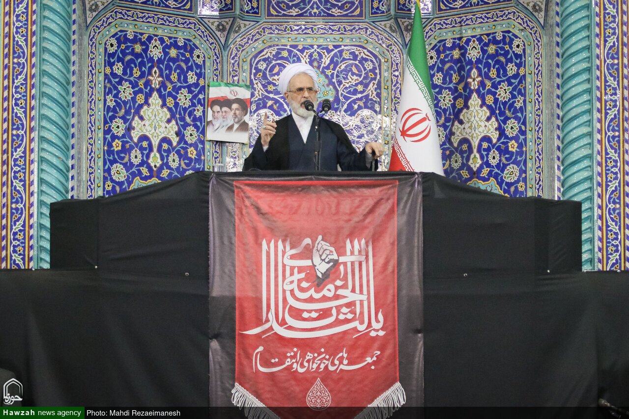 ۱۲ پیام و درس تمدنی حماسه تاریخی تشییع امام شهید / انتقام خون آقای شهید حق شرعی و قانونی امت است ۱۲ پیام و درس تمدنی حماسه تاریخی تشییع امام شهید / انتقام خون آقای شهید حق شرعی و قانونی امت است