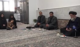 آیت‌الله مدرسی یزدی با خانواده شهید حسین نجفی دیدار کرد