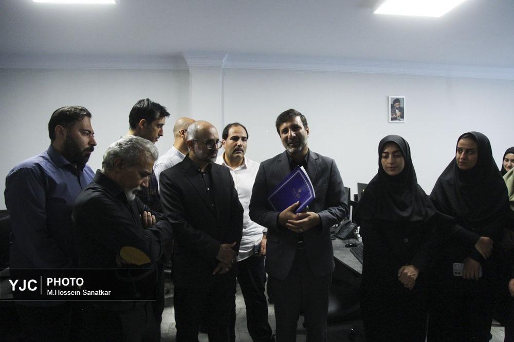 حضور ۴ ساعته سخنگوی شورای نگهبان در باشگاه خبرنگاران جوان و خبرگزاری صدا و سیما/ تقدیر از تلاشگران عرصه آگاهی و گفتوشنود صمیمی با خبرنگاران حضور ۴ ساعته سخنگوی شورای نگهبان در باشگاه خبرنگاران جوان و خبرگزاری صدا و سیما/ تقدیر از تلاشگران عرصه آگاهی و گفتوشنود صمیمی با خبرنگاران