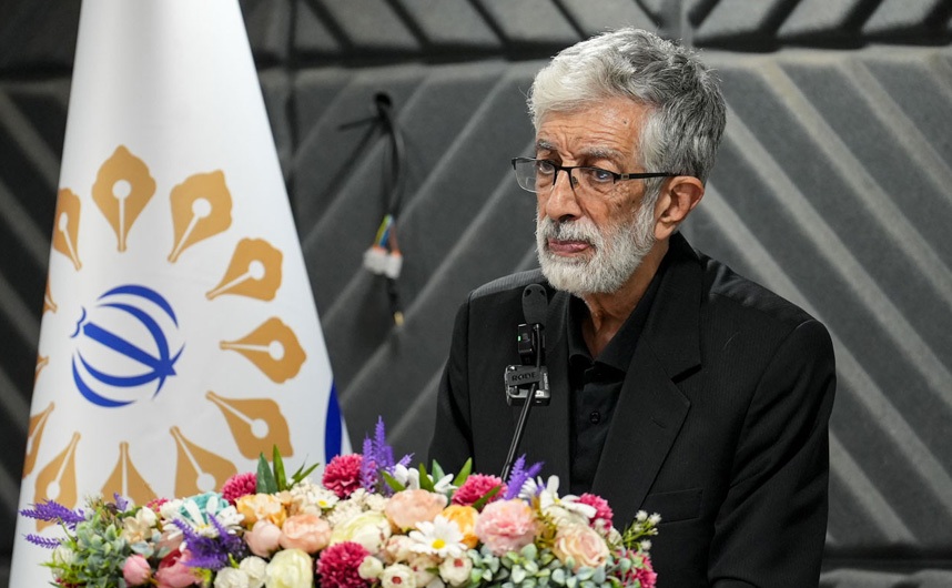 دکتر حدادعادل: رهبر شهید عمل به قانون را بزرگترین مانع در برابر دیکتاتوری میدانستند/ خاطراتی از اهتمامِ امام شهید به استقلال مجلس و قانونگذاری دکتر حدادعادل: رهبر شهید عمل به قانون را بزرگترین مانع در برابر دیکتاتوری میدانستند/ خاطراتی از اهتمامِ امام شهید به استقلال مجلس و قانونگذاری