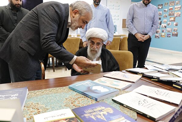 گزارش تصویری بازدید دبیر شورای نگهبان از آخرین دستاوردهای پژوهشی پژوهشکده شورای نگهبان