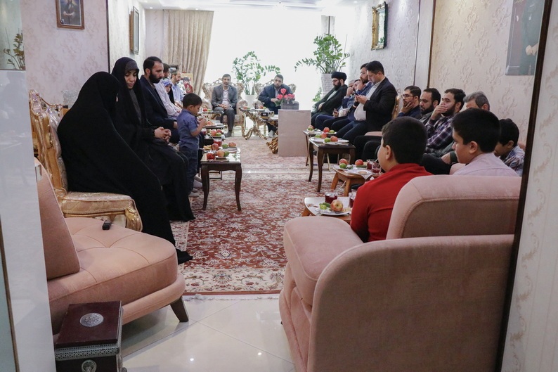 دکتر طحان نظیف: شناساندن شهدا حق اجتماعی نسلهای آینده است دکتر طحان نظیف: شناساندن شهدا حق اجتماعی نسلهای آینده است