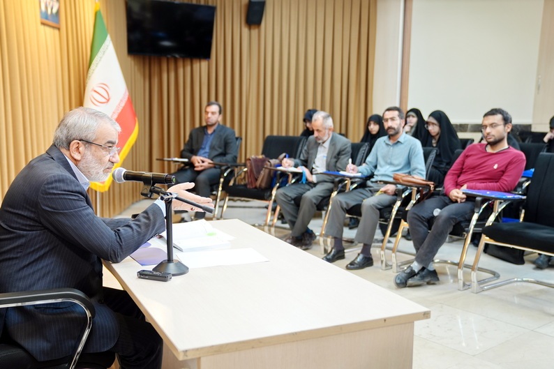 تاکید دکتر کدخدایی بر ضرورت تحول بنیادین در نظام قانونگذاری مبتنی بر منظومه فکری رهبر شهید تاکید دکتر کدخدایی بر ضرورت تحول بنیادین در نظام قانونگذاری مبتنی بر منظومه فکری رهبر شهید